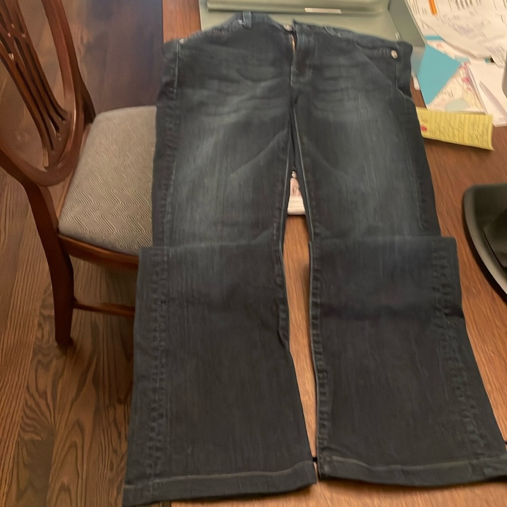 Worn maybe once low rise size 28  dark blue bootcut 7 jeans